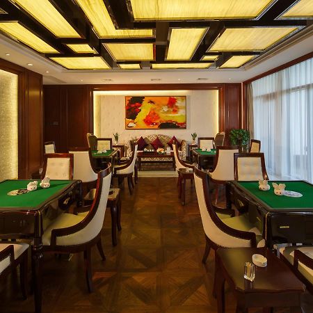 Royal Oriental Garden Hotel Nanchong Exterior foto