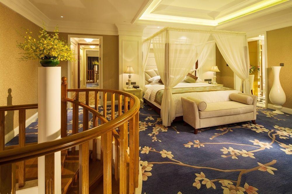 Royal Oriental Garden Hotel Nanchong Exterior foto